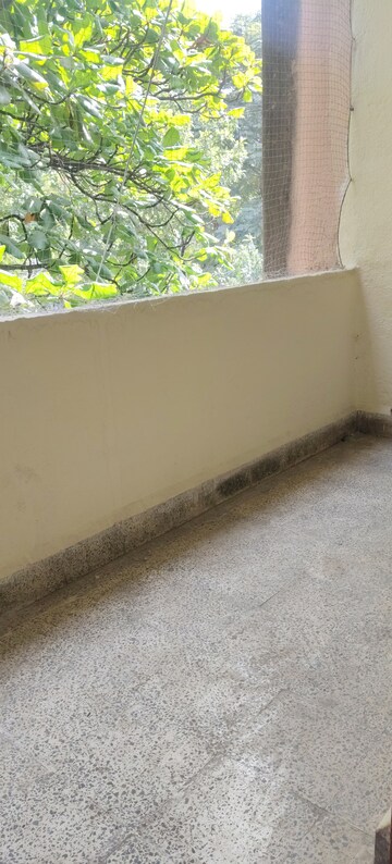 Room in 2 BHK Apartment at Matoshree Apartment Bhusari Colony, Kothrud – for Rent