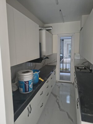 Team Area in 3 BHK Apartment at M3M Soulitude, Sector 89 – for Rent