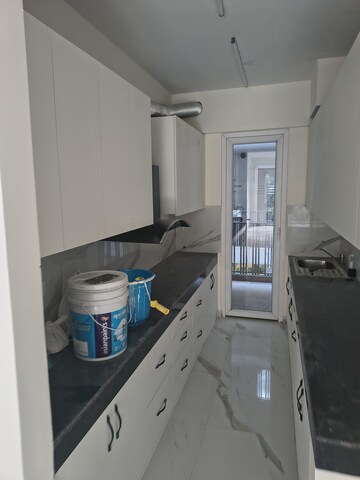 Team Area in 3 BHK Apartment at M3M Soulitude, Sector 89 – for Rent