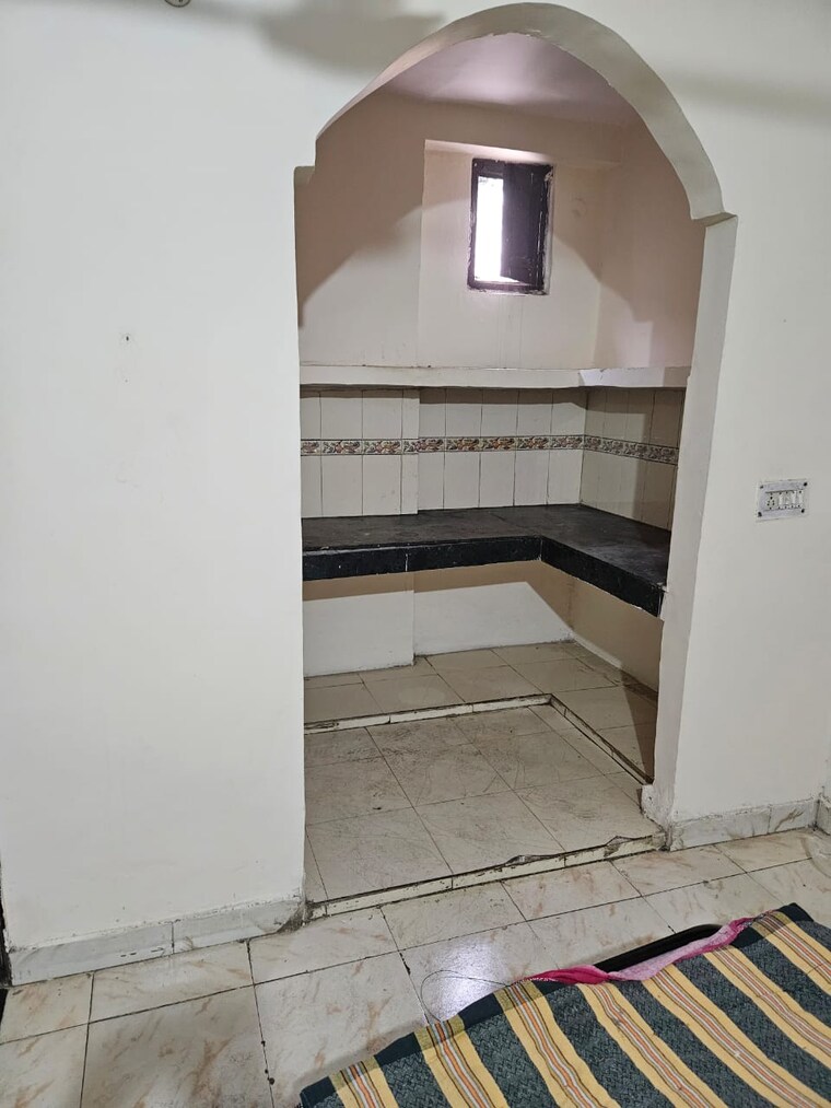 Kitchen, mayur vihar 1.5 Bedroom 400 Sq.Ft. Builder Floor In Mayur Vihar Delhi 9547698