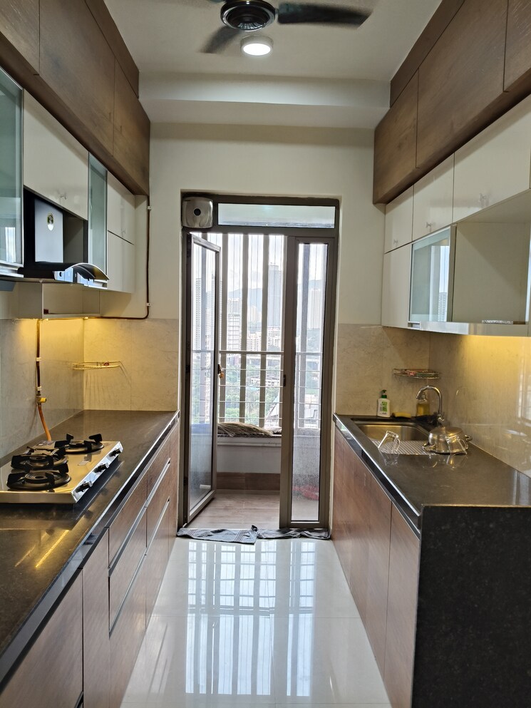 Kitchen, kalpataru-paramount 2 Bedroom 672 Sq.Ft. Apartment In Kapur Bawdi Thane 9547702