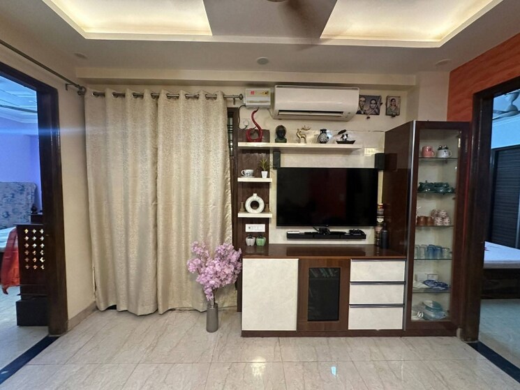 Living Room, dlf-star-mall 3 Bedroom 1495 Sq.Ft. Builder Floor In Sector 30 Gurgaon 9547755
