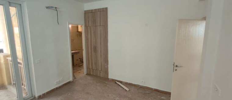 Room, emaar-palm-hills 4 Bedroom 1950 Sq.Ft. Apartment In Sector 77 Gurgaon 9547786