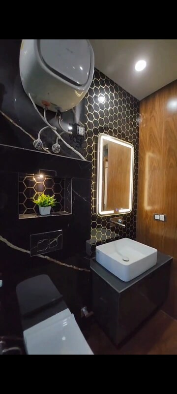 Furnished Amenities in 4 BHK Builder Floor at Naraina Industrial Area Phase 1 – for Sale