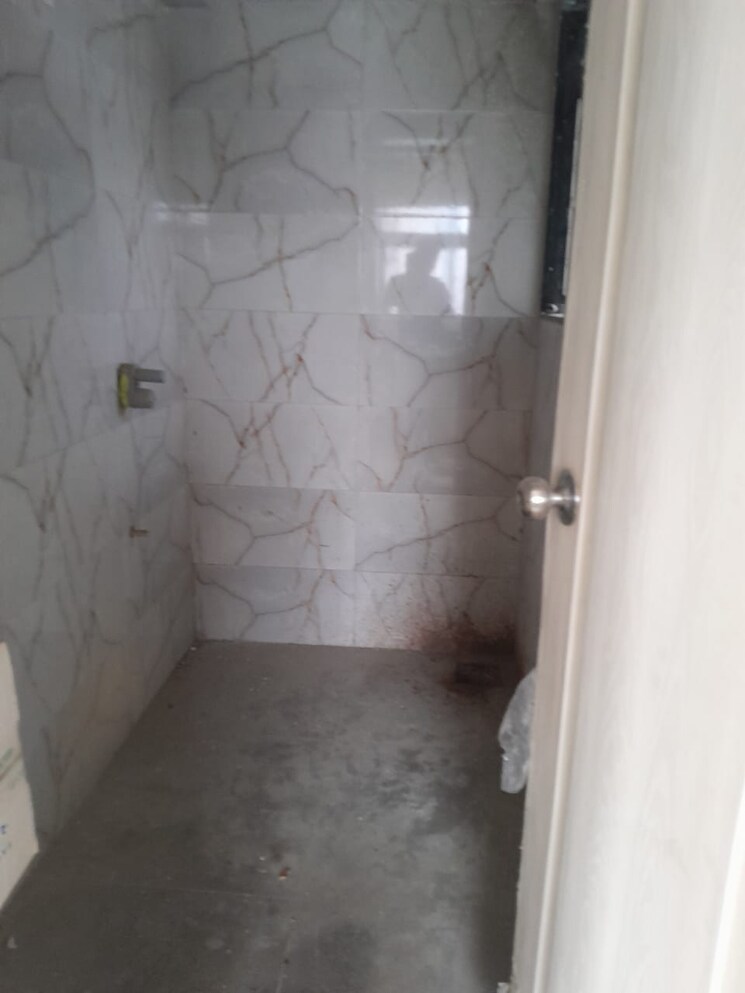 Bathroom, ghanshyam-amber-heights 1 Bedroom 355 Sq.Ft. Apartment In Dahisar West Mumbai 9548101