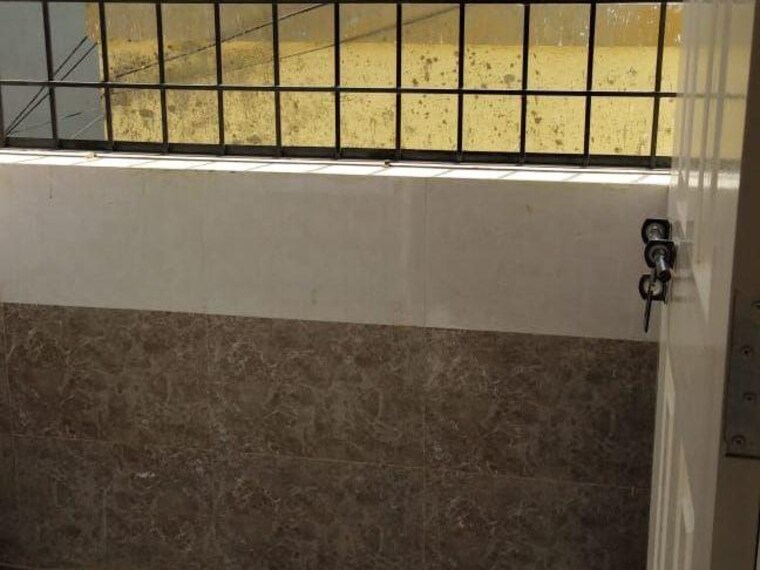 Balcony, rt nagar 1 Bedroom 850 Sq.Ft. Independent House In Rt Nagar Bangalore 9548209