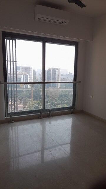 Room in 3 BHK Apartment at Adani Ten BKC, Bandra East – for Sale