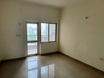Room in 3.5 BHK Apartment at Ramprastha Awho, Sector 95 – for Rent