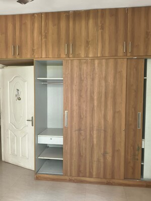 Furnished Amenities in 2 BHK Apartment at Shree Vardhman Mantra, Sector 67 – for Rent