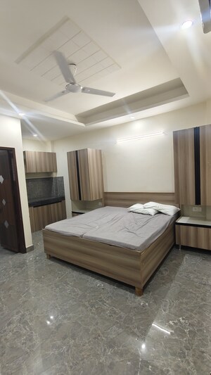 1 RK Independent House For Rent in Sector 24