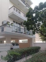 3.5 BHK + Servant Room 2000 Sq.Ft. Apartment in DLF Hyde Park