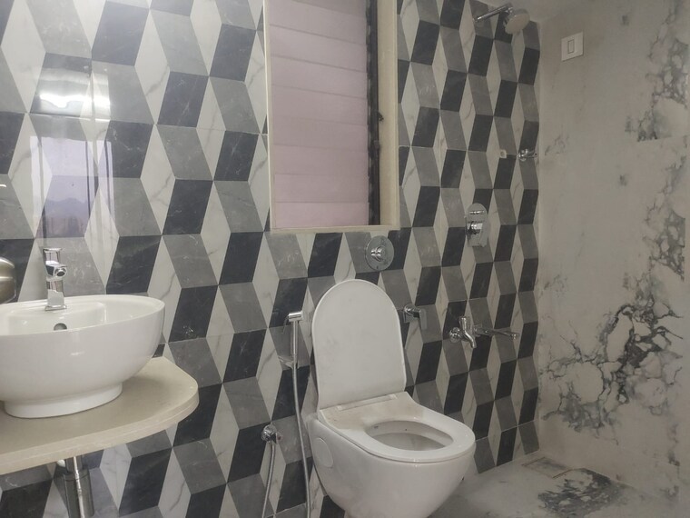 Bathroom, raj-akshay 1 Bedroom 650 Sq.Ft. Apartment In Mira Road Thane 9548329