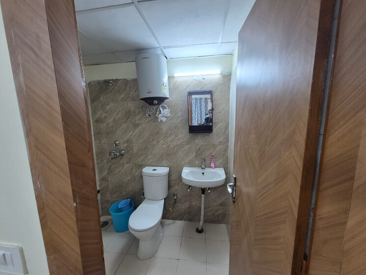 Bathroom, tech zone 4 greater noida 2 Bedroom 850 Sq.Ft. Apartment In Tech Zone 4 Greater Noida Greater Noida 9548347