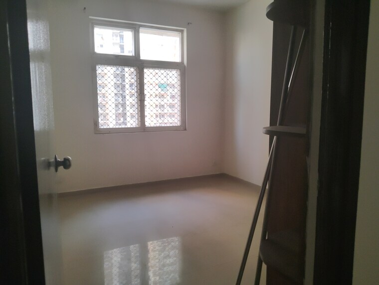Room, mahagun-mywoods 3 Bedroom 1520 Sq.Ft. Apartment In Sector 16c Greater Noida Greater Noida 9548345