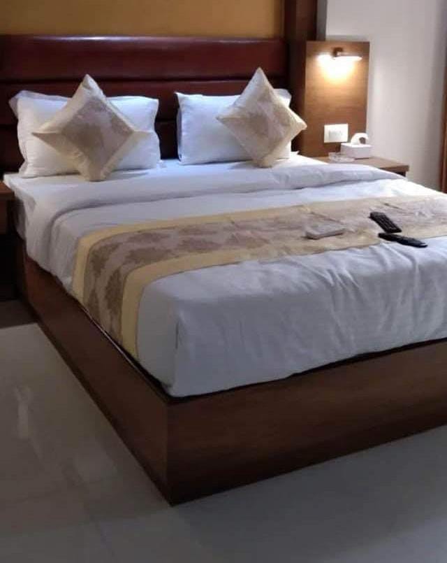 2 BHK Apartment For Rent in Shreeji Atlantis