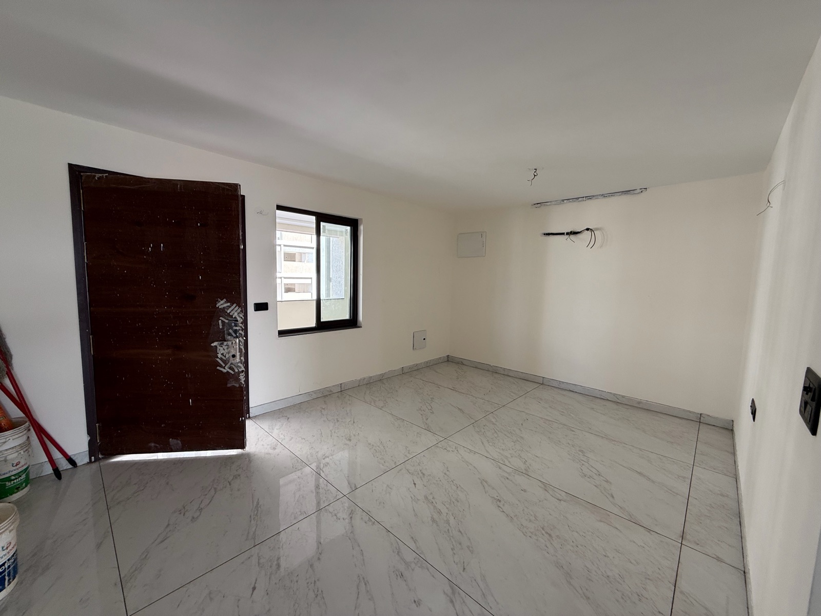 3 BHK 2420 Sq.Ft. Apartment in Shree Luxurio 75 Residences