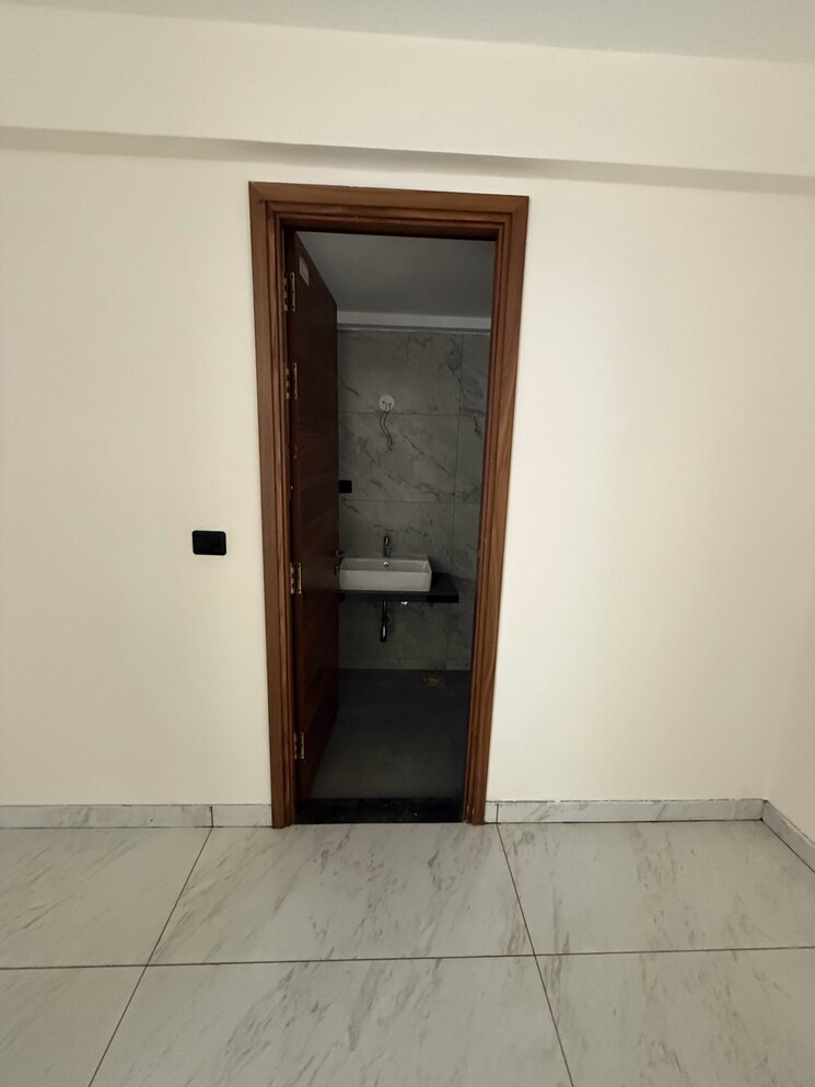 Room, shree-luxurio-75-residences 3 Bedroom 2420 Sq.Ft. Apartment In Serilingampally Hyderabad 9548344