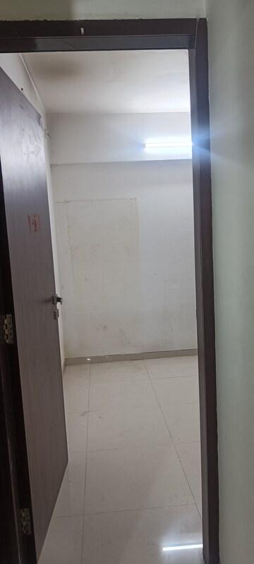 Room in 1 BHK Apartment at Akshar Edeania, Dronagiri – for Rent