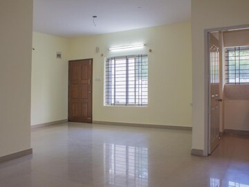 Room in 2 BHK Independent House at Rt Nagar – for Rent