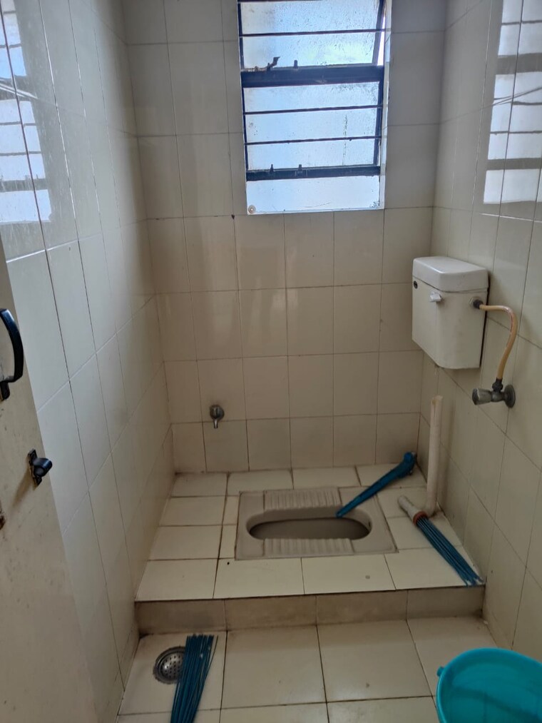 Bathroom, bhansali-campus 2 Bedroom 966 Sq.Ft. Apartment In Sinhagad Road Pune 9548389