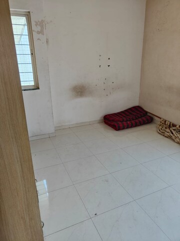Room in 2 BHK Apartment at Bhansali Campus, Sinhagad Road – for Rent