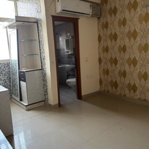 Room in 3.5 BHK Apartment at JM Aroma, Sector 75 – for Rent