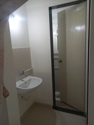 Bathroom in 1 BHK Apartment at Kalyani Nagar – for Rent