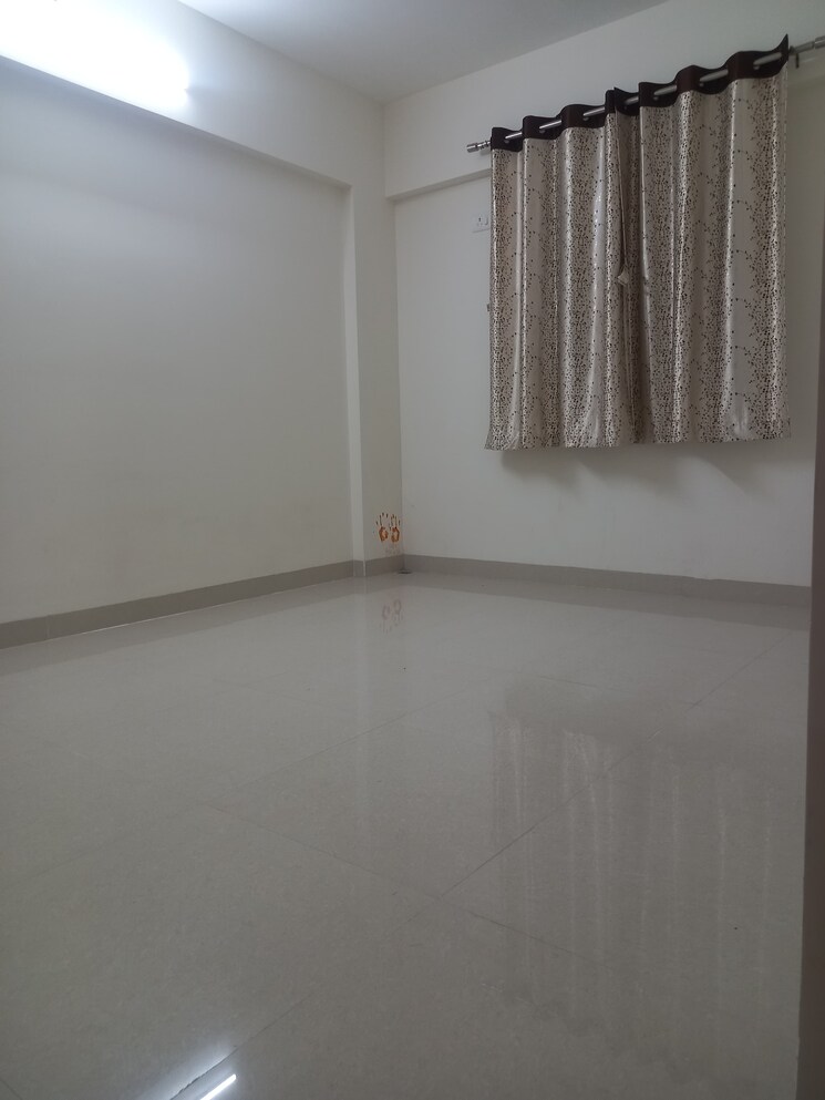 Room, kalyani nagar 1 Bedroom 650 Sq.Ft. Apartment In Kalyani Nagar Pune 9548434