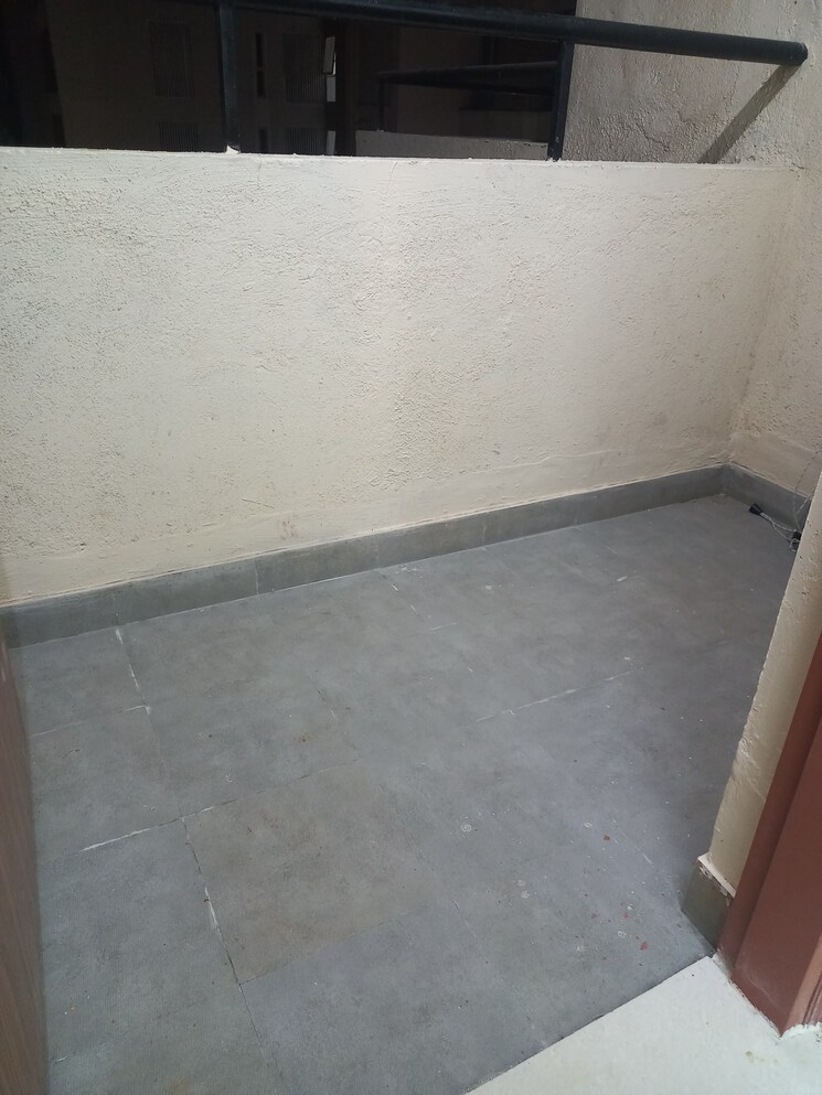 Room, kalyani nagar 1 Bedroom 540 Sq.Ft. Apartment In Kalyani Nagar Pune 9548474