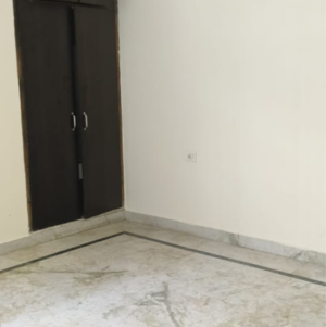 Room in 3 BHK Builder Floor at RWA Apartments Sector 50, Sector 50 – for Rent