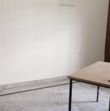 Room in 3 BHK Builder Floor at RWA Apartments Sector 50, Sector 50 – for Rent