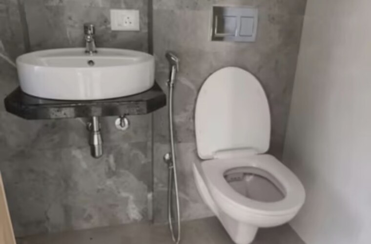 Bathroom, micl-aaradhya-highpark 2 Bedroom 729 Sq.Ft. Apartment In Mira Road Thane 9548504
