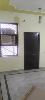 2 BHK + Extra Room 87 Sq.Mt. Builder Floor in ETA II Greater Noida