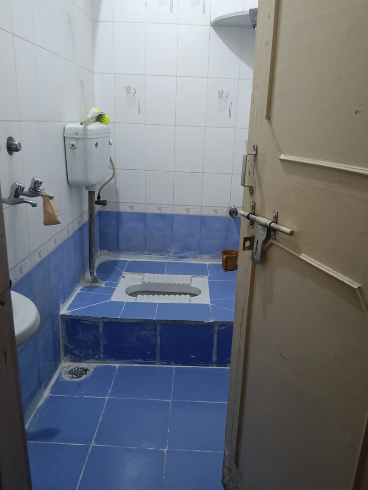 Bathroom, samta colony 2 Bedroom 1401 Sq.Ft. Independent House In Samta Colony Raipur 9548501