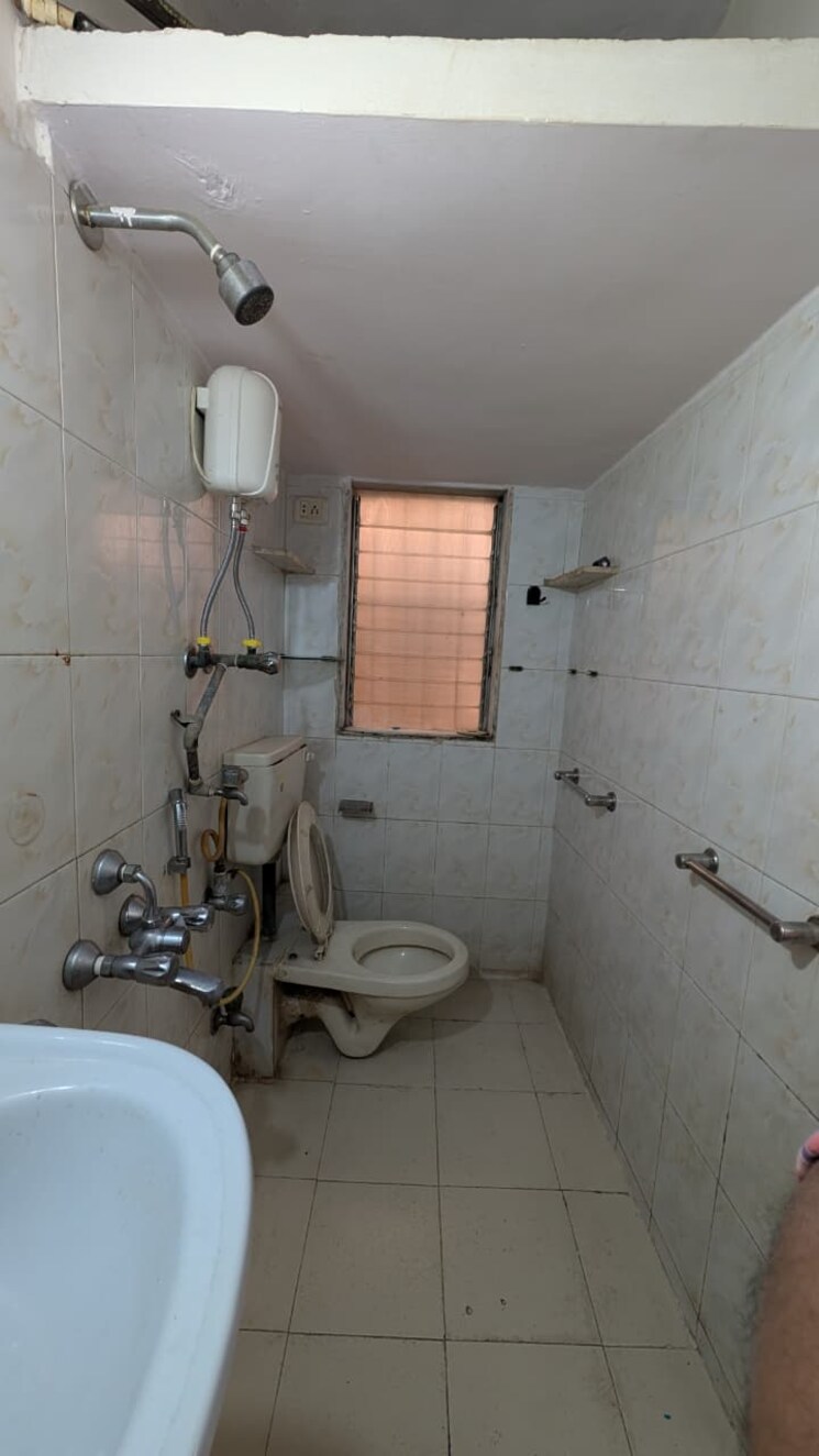 Master Bedroom, dheeraj-kirti 1 Bedroom 650 Sq.Ft. Apartment In Malad West Mumbai 9548542