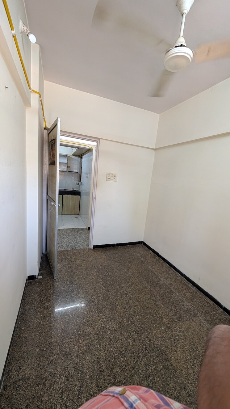 Room, dheeraj-kirti 1 Bedroom 650 Sq.Ft. Apartment In Malad West Mumbai 9548542
