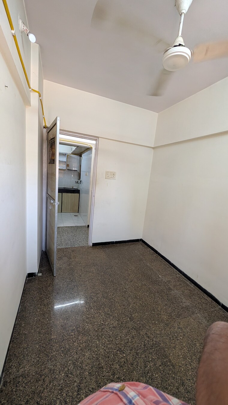 Room, dheeraj-kirti 1 Bedroom 650 Sq.Ft. Apartment In Malad West Mumbai 9548542