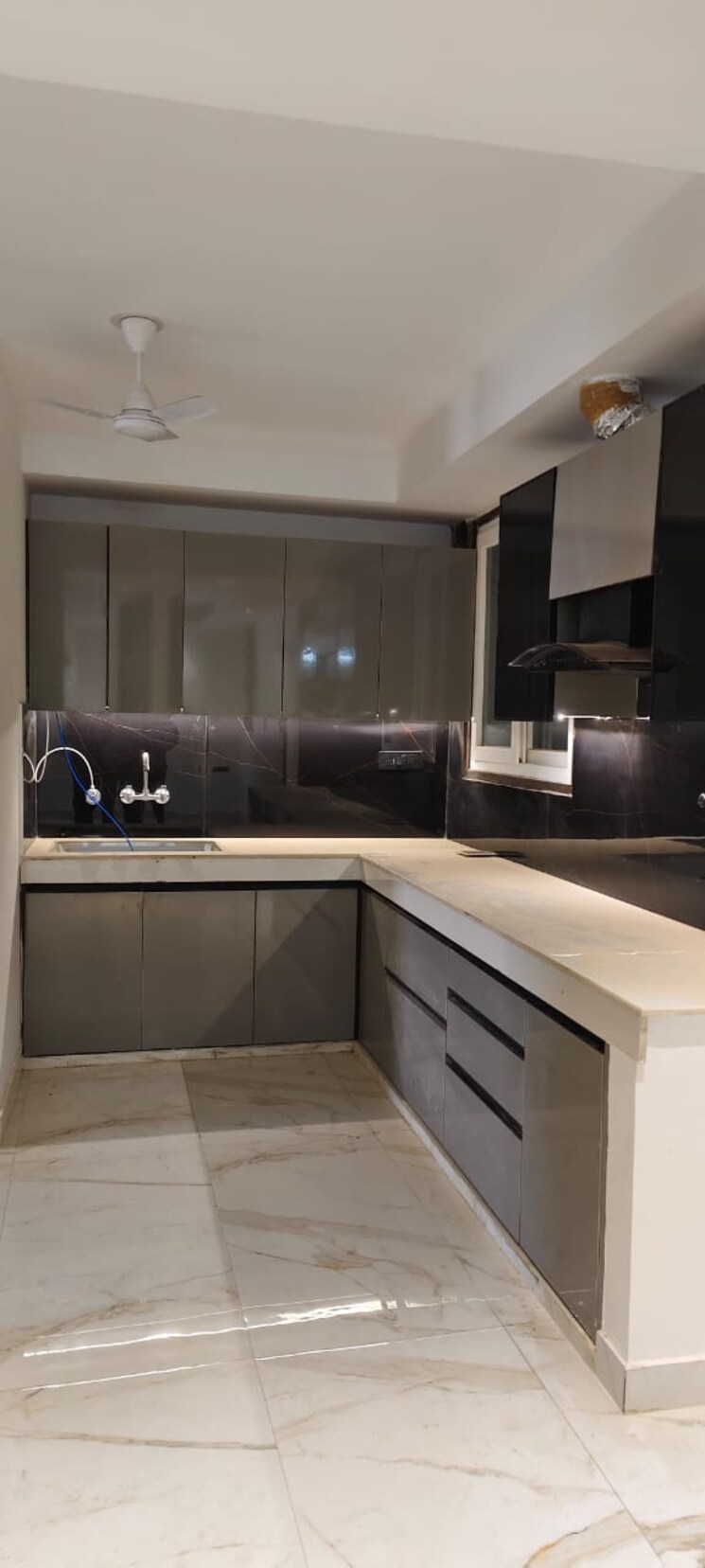 Kitchen, saket 3 Bedroom 1450 Sq.Ft. Builder Floor In Saket Delhi 9548565