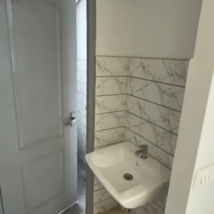 Bathroom, baberpur mandi 3 Bedroom 1100 Sq.Ft. Apartment In Baberpur Mandi Panipat 9548573