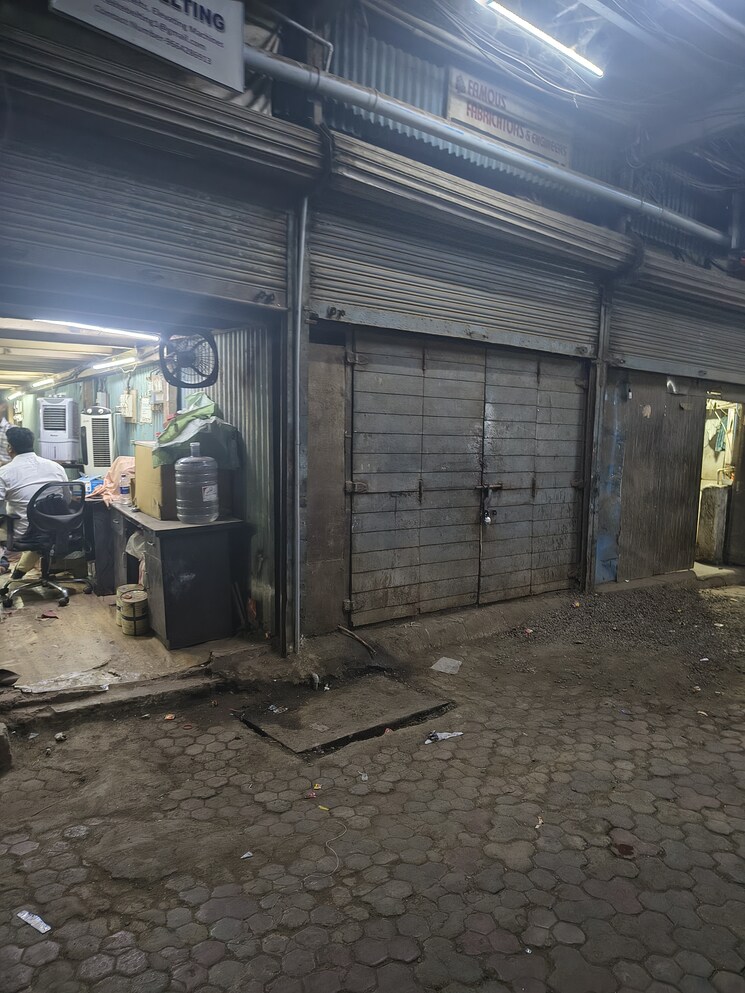 Floor Plan, kurla west Commercial Warehouse 800 Sq.Yd. In Kurla West Mumbai 9548577