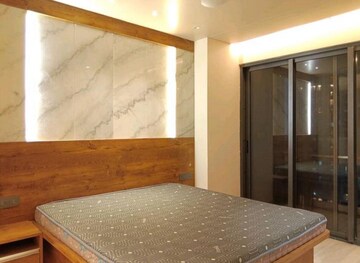 Room in 3 BHK Apartment at Lokhandwala Minerva Mahalaxmi, Mahalaxmi – for Rent