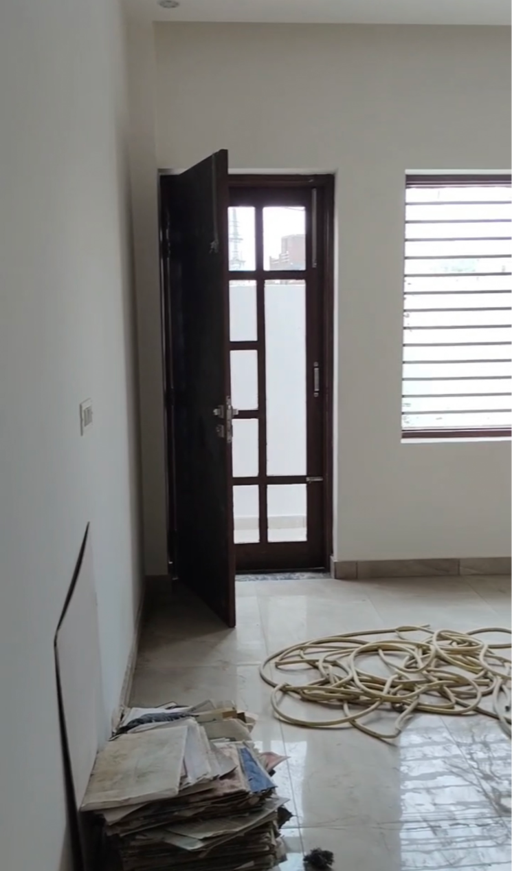 Room, sector 40 3 Bedroom 180 Sq.Yd. Builder Floor In Sector 40 Panipat 9548590