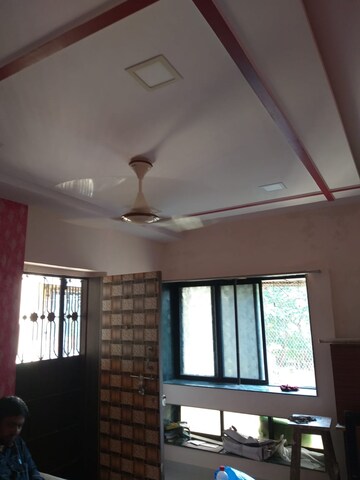 Room in 1 BHK Apartment at Naya Oriental CHS, Borivali West – for Rent