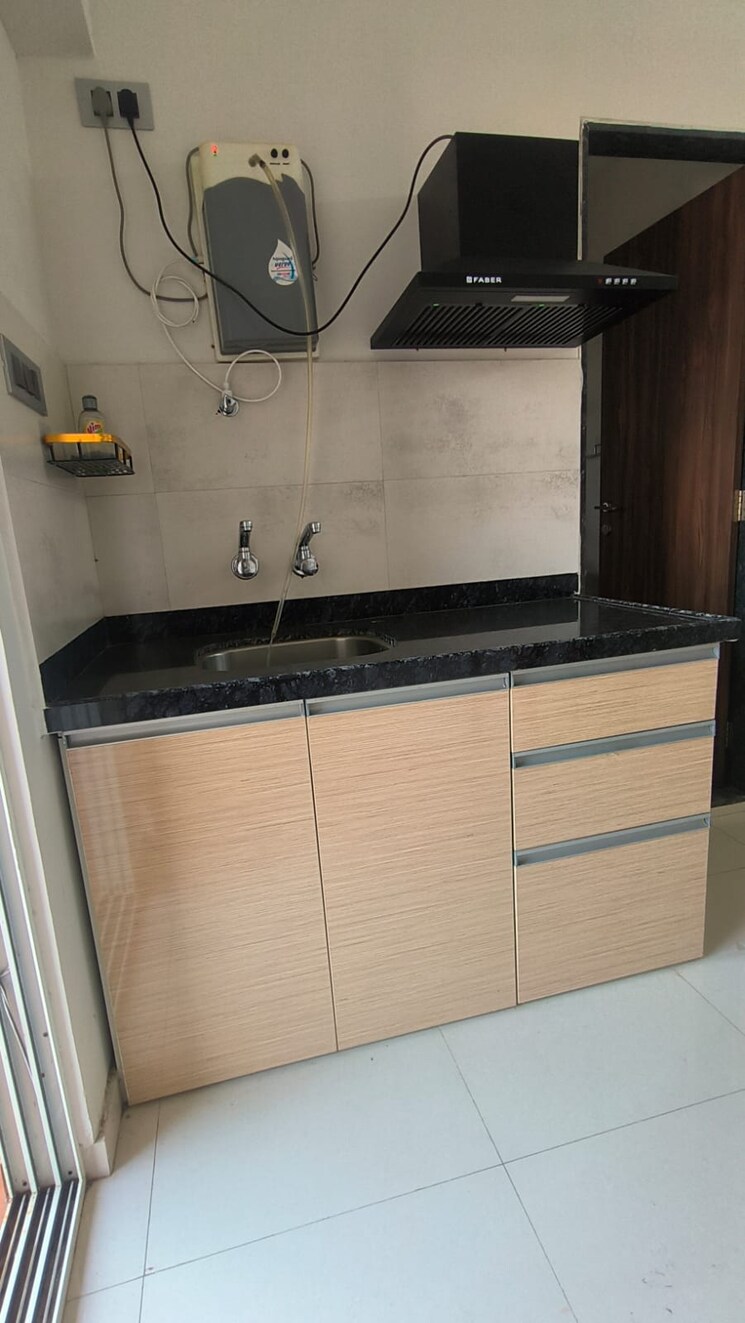 Kitchen, karia-konark-nagar-phase-1 2 Bedroom 1100 Sq.Ft. Apartment In Viman Nagar Pune 9548632