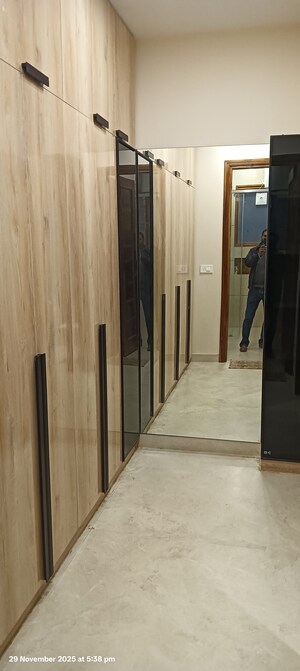 Building Lobby in 3 BHK Builder Floor at Sector 10 – for Rent