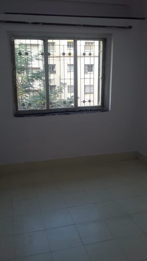 Room in 1 BHK Apartment at Mhada 24 LIG Apartments, Goregaon West – for Rent