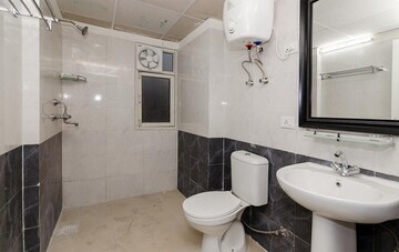 Master Bedroom in 2 BHK Apartment at Express Zenith, Sector 77 – for Rent