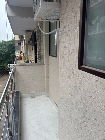 Balcony in 2 BHK Builder Floor at RWA Parmanand, Mukherjee Nagar – for Sale