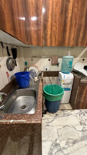 Master Bedroom in 6 BHK Villa at Juhu – for Rent