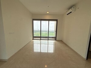 Room in 3 BHK Apartment at Piramal Mahalaxmi, Mahalaxmi – for Rent